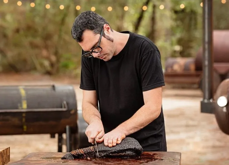 Capa: MasterClass Aaron Franklin BBQ: Baixar Curso Completo Agora!