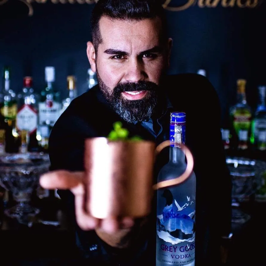 Capa: Baixar Curso Bebidas: Domine Drinks em Casa com Gui Rial