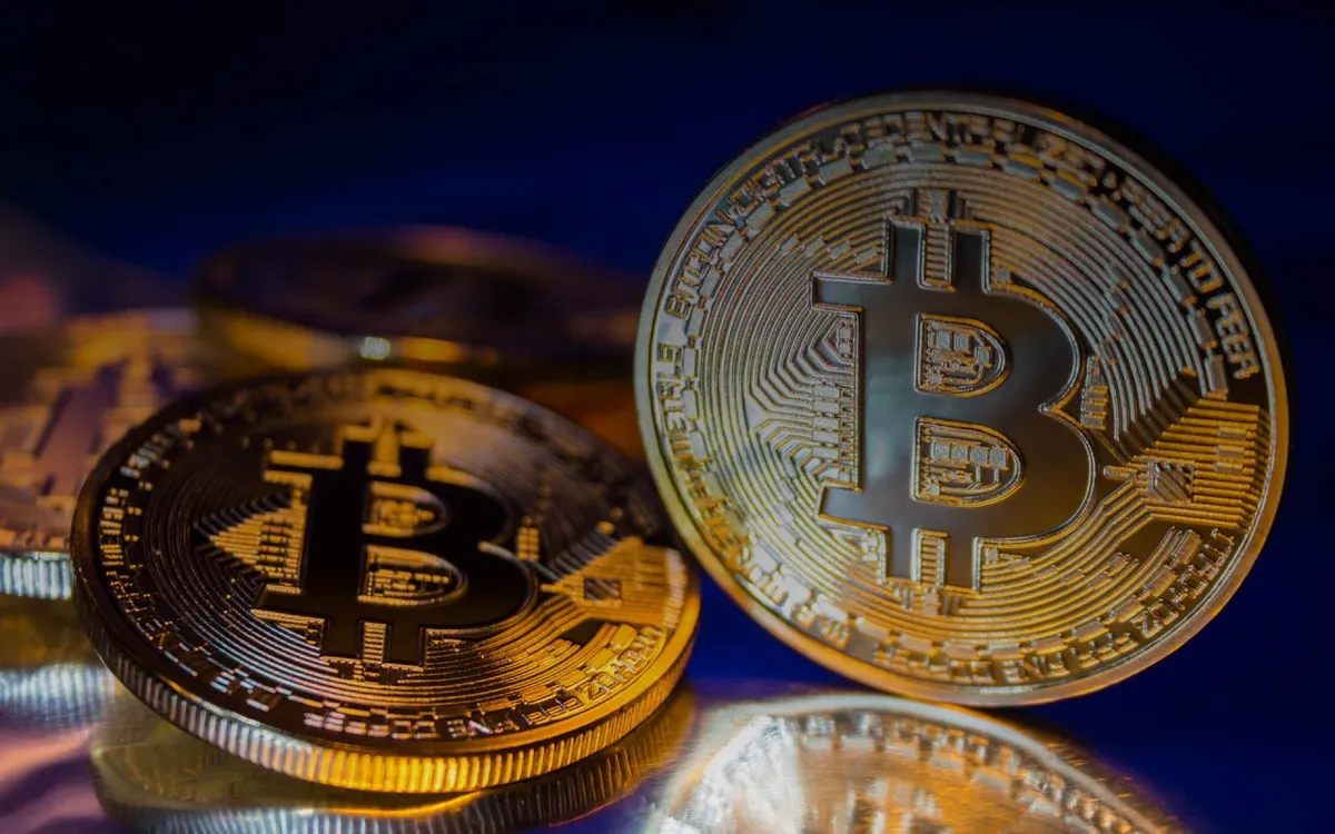 Capa: Curso Bitcoin Fernando Ulrich Download: Domine o Mercado em 2024