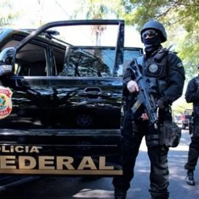 Capa: Baixar PF Agente Polícia Discursivas 2023: Correções + Conteúdo